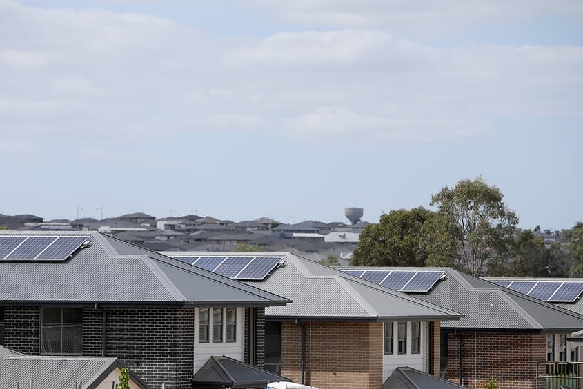 Free electricity: AGL and the other retailers will fight to keep their outrageous markups on electricity