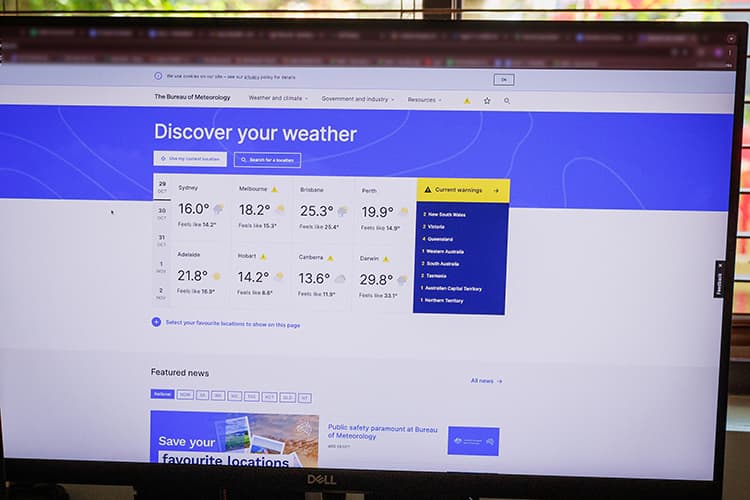 'Beggars belief': firm behind BoM website bungle gets new government web deal