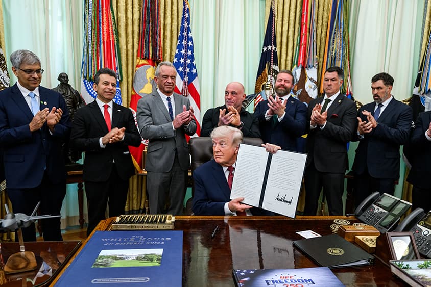 Shorter America This Week: Madman theory, continued; Deeper derangement; International solidarity