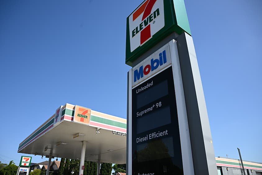 Factcheck: does Australia give away export gas for free? Yes, it does.