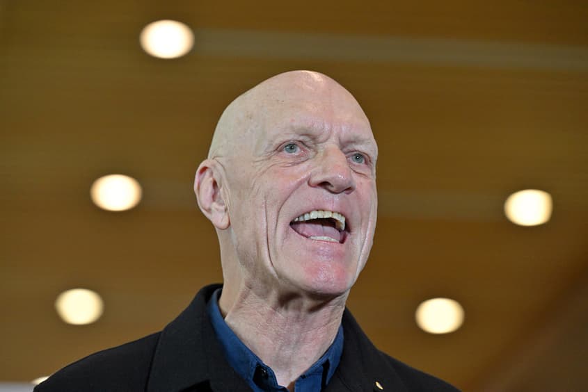 Peter Garrett to lead 'long overdue' public inquiry into AUKUS