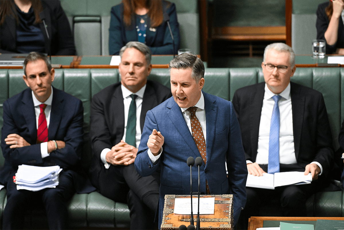 Government moves to require specialist fee disclosure  