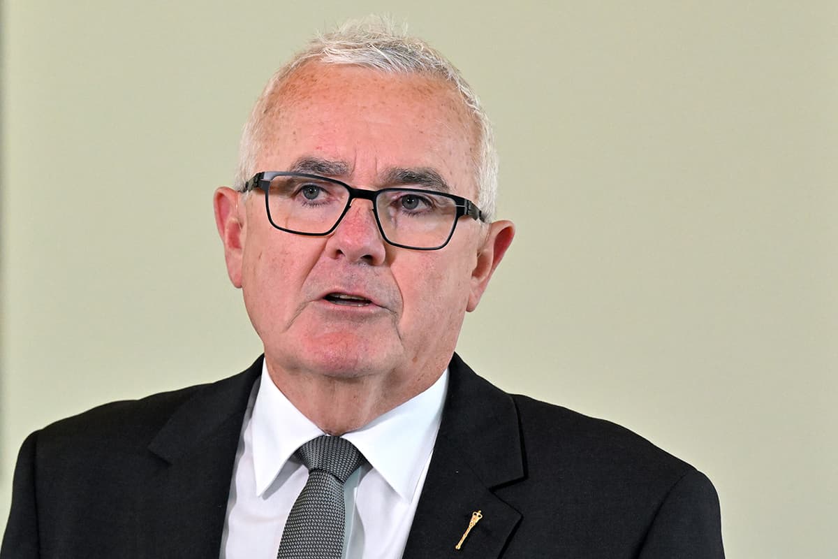 Wilkie brands Albanese's gambling legislation 'useless' as losses top $104bn since Murphy review