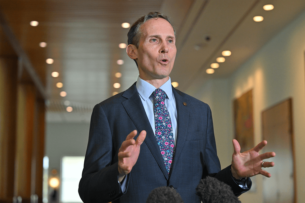 Government set to ban non-compete clauses for workers earning under $190,100