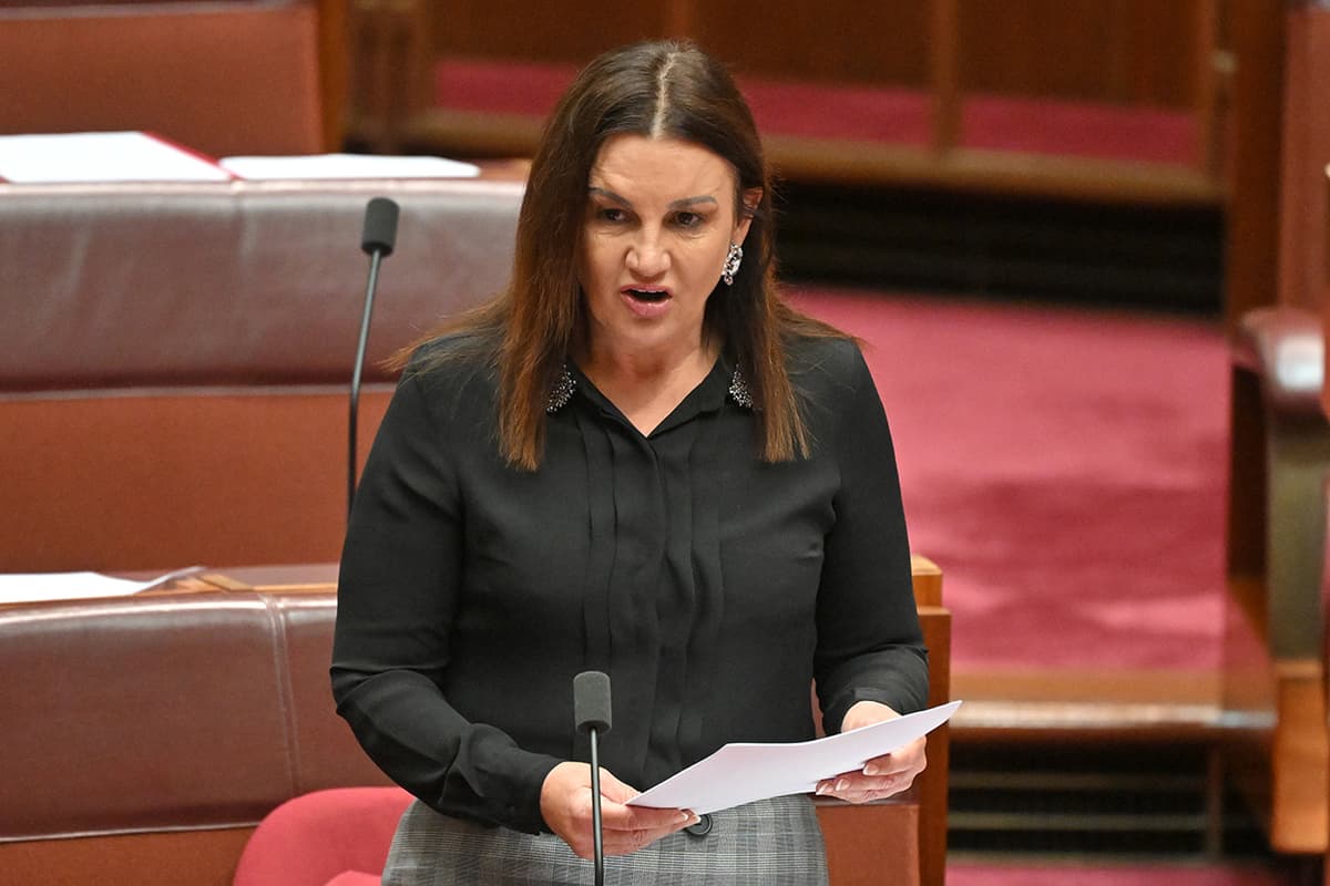 Jacqui Lambie turns One Nation cartoon into call to break stigma around prolapse
