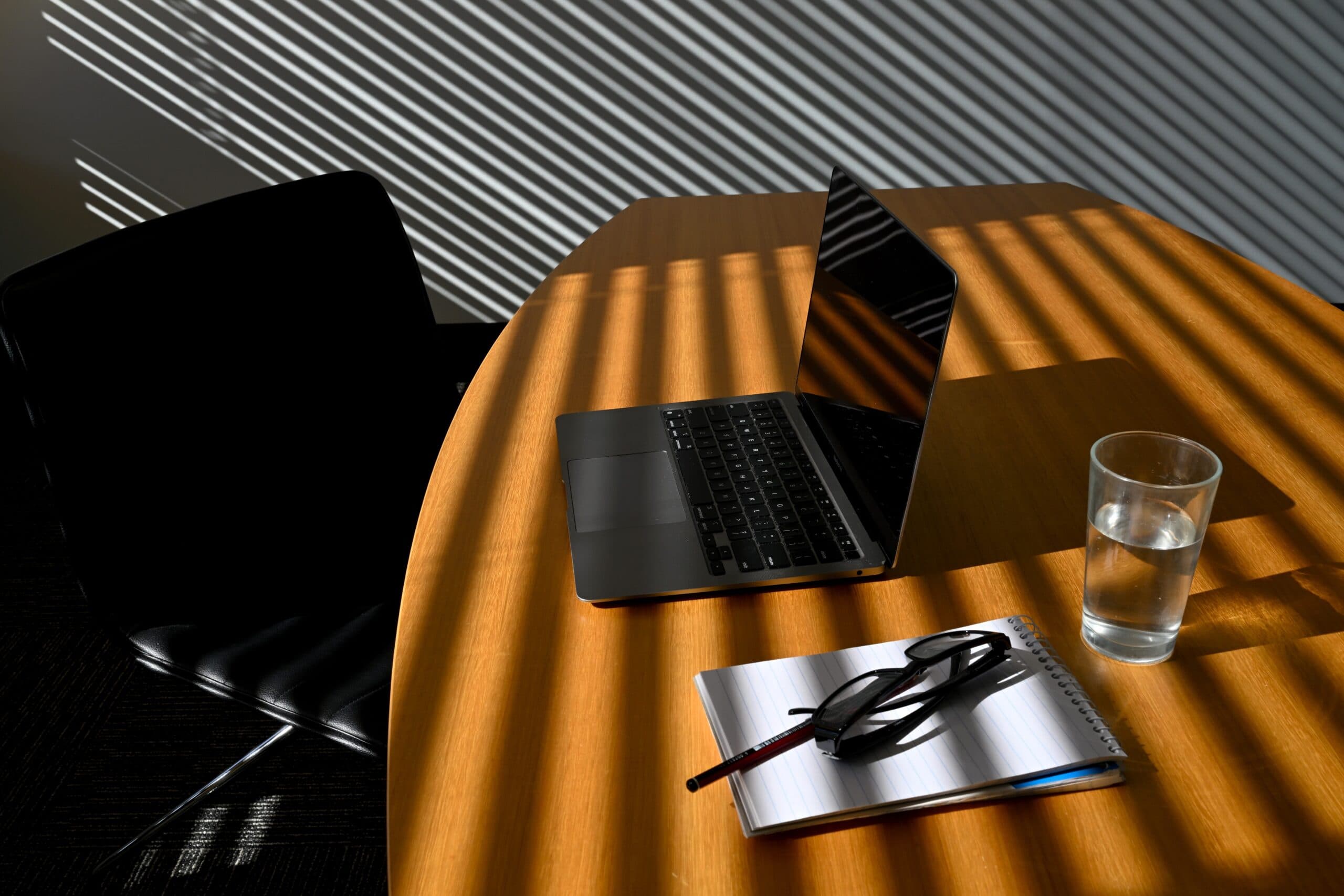 Internet piracy pales in comparison to 'workplace piracy' of those who do not join their union