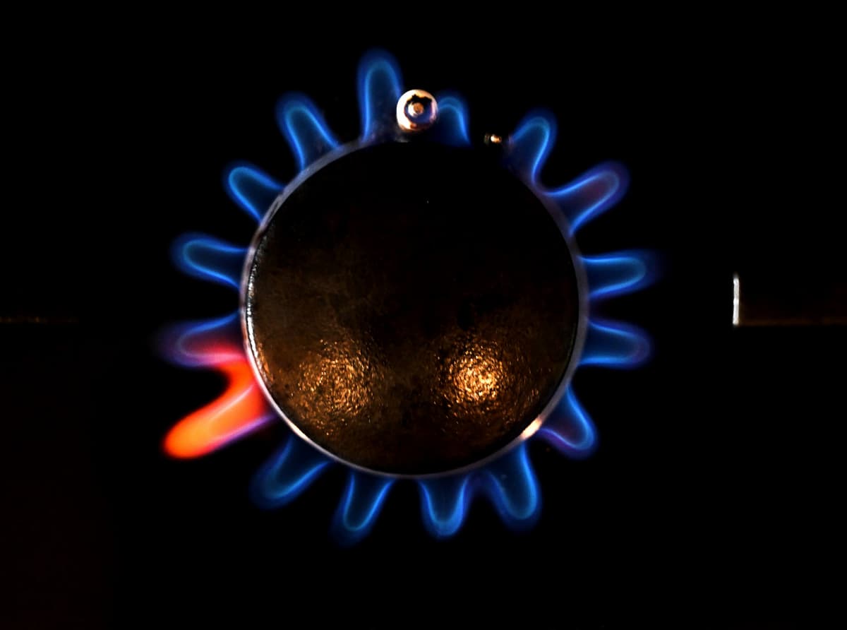 Why is the war pushing energy prices up? Australia has plenty of gas, there is no shortage.