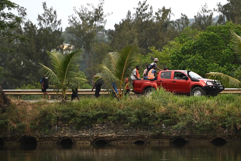 Australia and New Zealand 'offloading' care crisis to Pacific neighbours: report