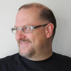 Simon Hackett