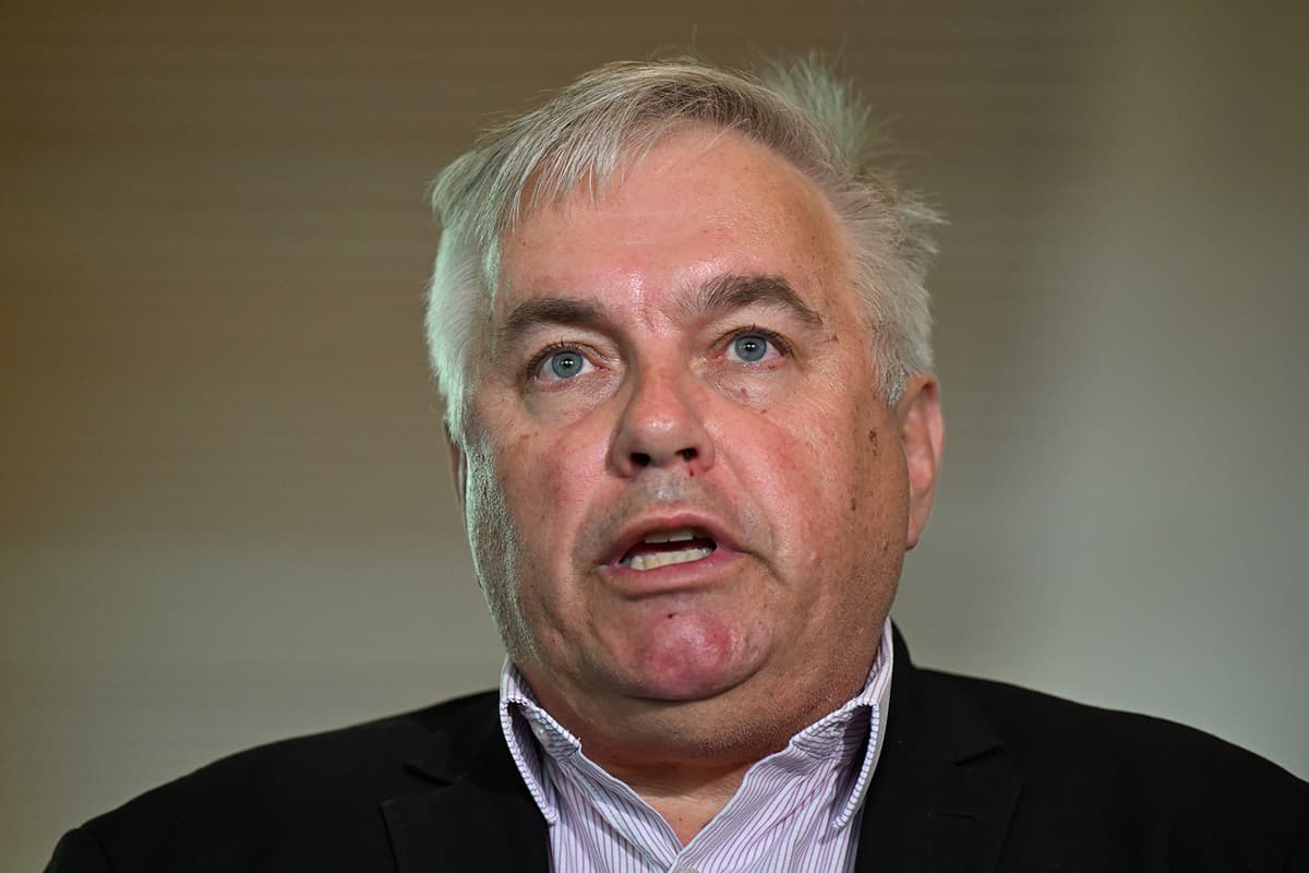 Crossbenchers accuse Albanese government of mounting an attack on Australia’s FOI regime