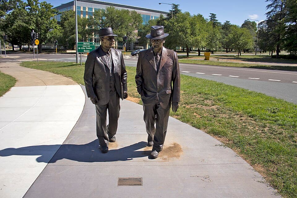 Cast in bronze: Proof that today’s politicians choose the wrong battles